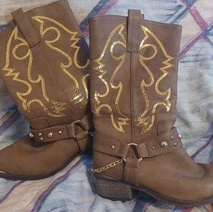 Like New Cowgirl Boots Size 8